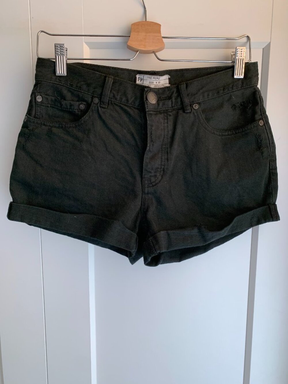 Free People Denim Short In Black size 27
